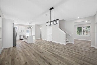 6910 Dartmouth Ave N in St. Petersburg, FL - Building Photo - Building Photo