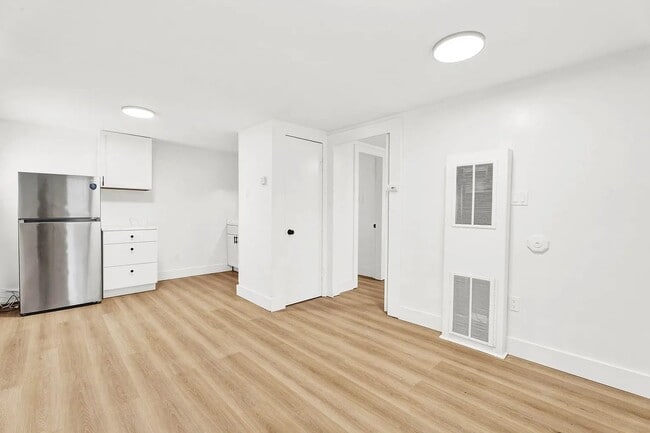 19859 Nicke St, Unit 1