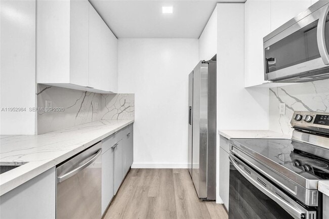 7041 Raleigh St in Hollywood, FL - Building Photo - Building Photo