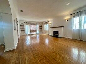 1160 S Crescent Heights Blvd, Unit 1160 S. Crescent Heights in Los Angeles, CA - Building Photo