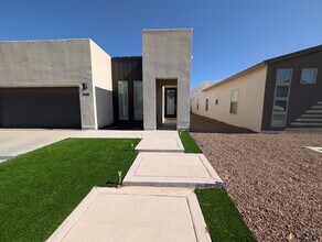 6141 Hidden Psge Ave in El Paso, TX - Building Photo - Building Photo