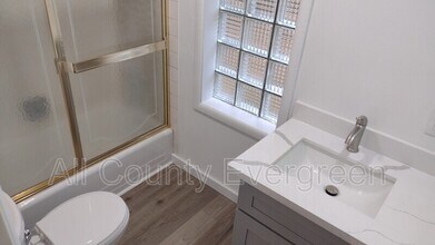 17224 SE Wax Rd in Covington, WA - Building Photo - Building Photo