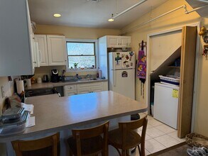 64 Old Riverhead Rd in Westhampton Beach, NY - Building Photo - Building Photo