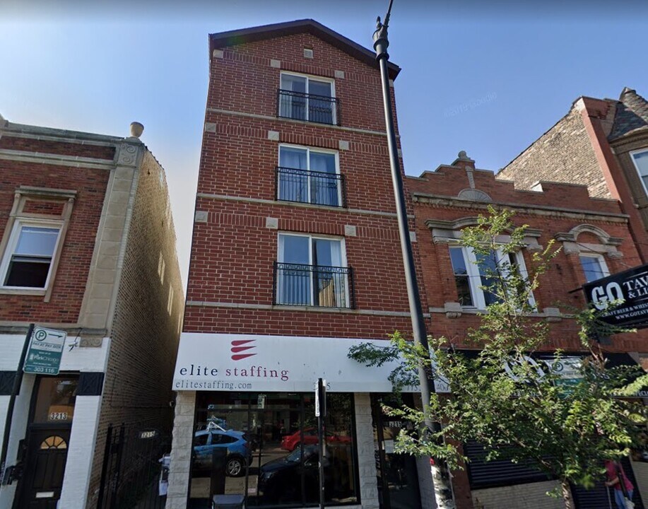 3215 W Armitage Ave in Chicago, IL - Building Photo