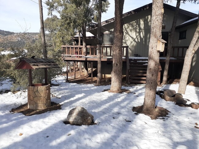 1216 Snowline Dr in Frazier Park, CA - Building Photo - Building Photo