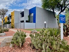 Equinox on Columbus in Tucson, AZ - Building Photo