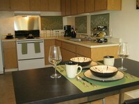 Building Photo - Sunset Park Apartamentos in Sacramento, California