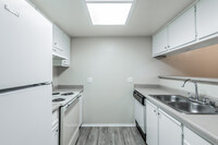 Windsor Ridge Apartments in Sacramento, CA - Building Photo - Building Photo