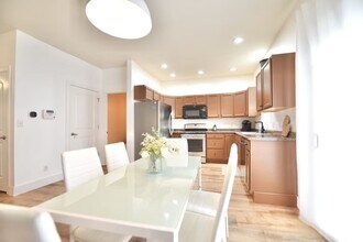 380 Market Pl in Benton Harbor, MI - Building Photo - Building Photo