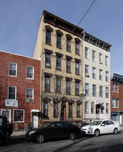 118 Jefferson St in Hoboken, NJ - Building Photo - Building Photo