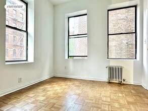 235 E 4th St in New York, NY - Building Photo - Building Photo
