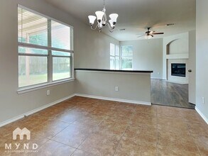 32003 Ashton Ln in Pinehurst, TX - Building Photo - Building Photo