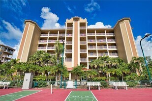 5100 Jessie Harbor Dr, Unit 602 in Osprey, FL - Building Photo