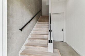 1218 E Kay St in Tampa, FL - Building Photo - Building Photo