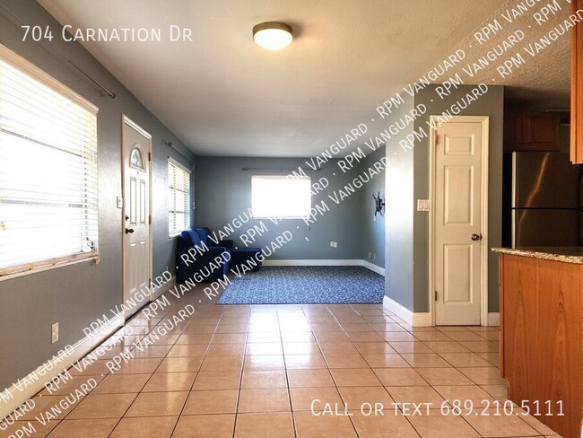 704 Carnation Dr in Winter Park, FL - Building Photo - Building Photo