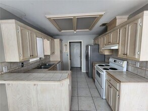 18 Kerria Ave in McAllen, TX - Building Photo - Building Photo