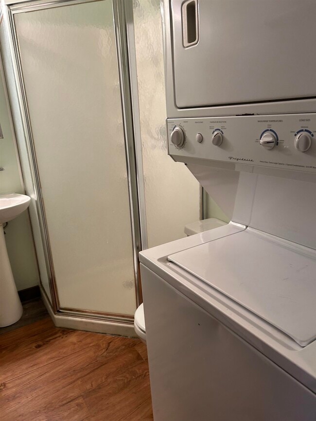 213 Spotswood Ln in McGaheysville, VA - Building Photo - Building Photo