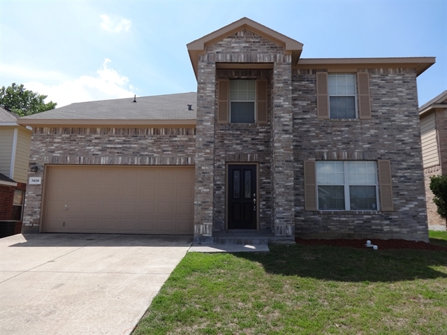 7408 Marsland Ln in Arlington, TX - Building Photo