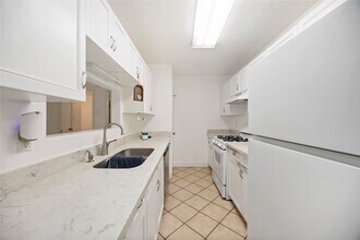 5315 Cherie Crest Ct in Houston, TX - Building Photo - Building Photo