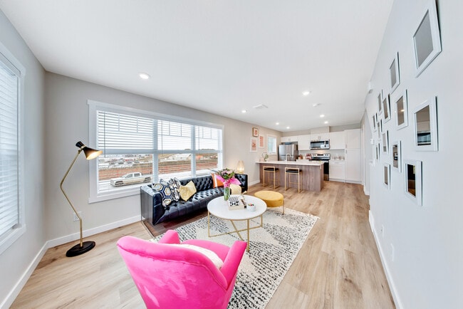 Sophia Towns in Saskatoon, SK - Building Photo - Building Photo