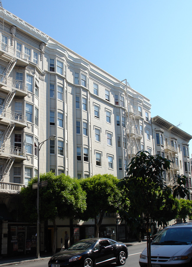 Geary Manor in San Francisco, CA - Building Photo - Building Photo