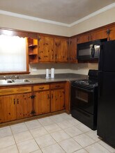 2021 Brewer Blvd SW in Atlanta, GA - Building Photo - Building Photo