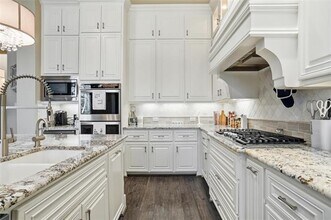 5925 Terrace Oaks Ln in Fort Worth, TX - Building Photo - Building Photo