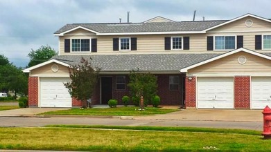 Logan's Pointe in Mount Vernon, TX - Foto de edificio - Building Photo