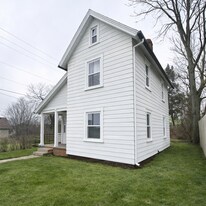 1801 3rd St SE in Canton, OH - Building Photo