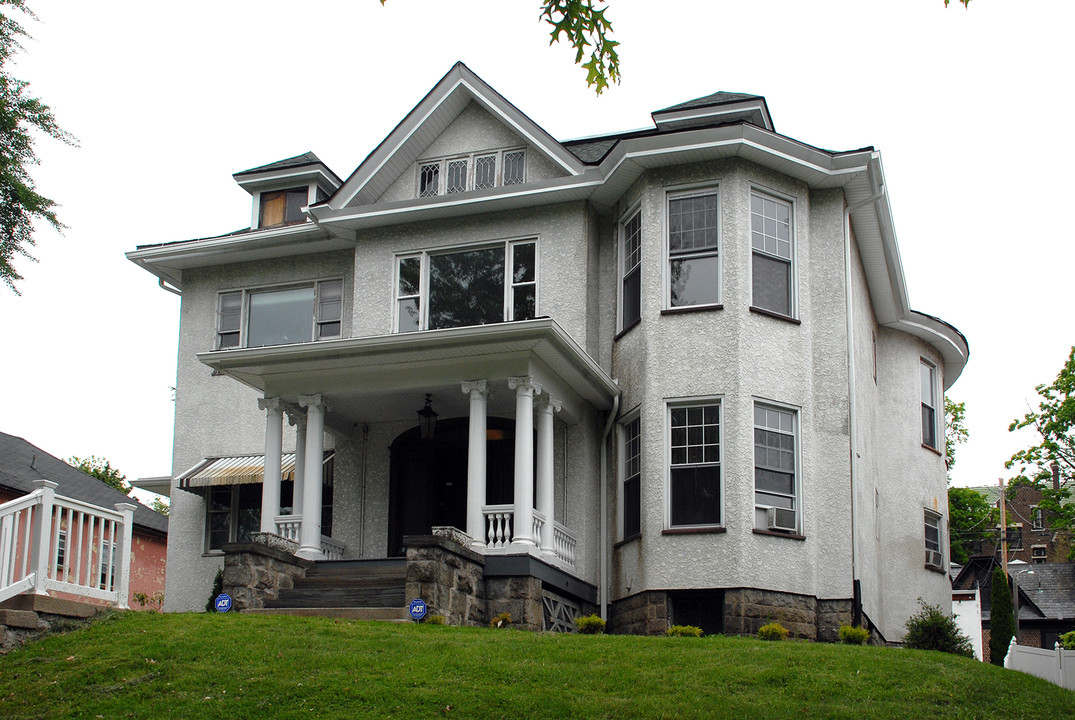 814 Clay Ave in Scranton, PA - Foto de edificio