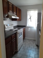 806 S Arlington Mill Dr in Arlington, VA - Building Photo - Building Photo