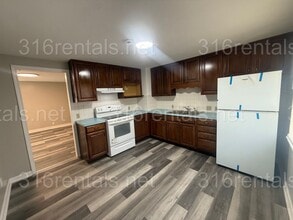 729 S Blf Ave in Wichita, KS - Building Photo - Building Photo