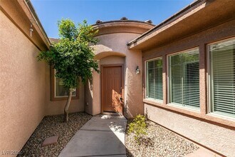 5893 Quintillion Ave in Las Vegas, NV - Building Photo - Building Photo
