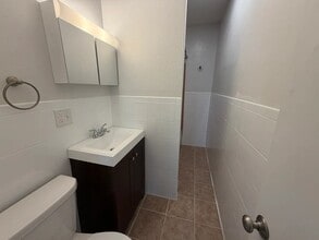 10 Acton St, Unit 1 in Worcester, MA - Building Photo - Building Photo