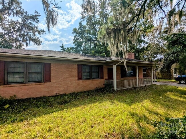 property at 1107 Meridian Dr