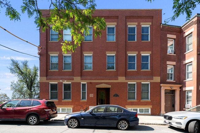 53 Thomas Park in Boston, MA - Foto de edificio - Building Photo