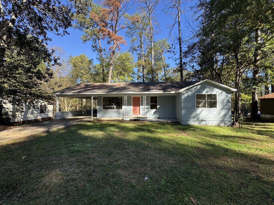 312 Pine Ridge Rd in Jackson, MS - Building Photo
