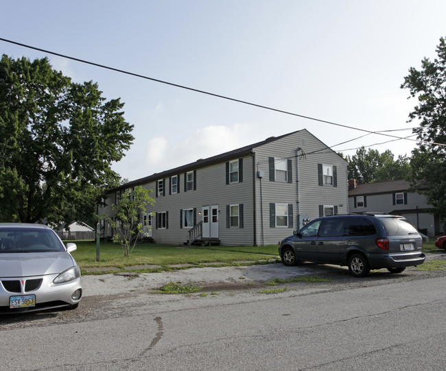 9593 Green Meadow Rd in Windham, OH - Building Photo - Building Photo