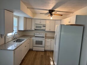 120 Liberty Ave in Shenandoah, VA - Foto de edificio - Building Photo