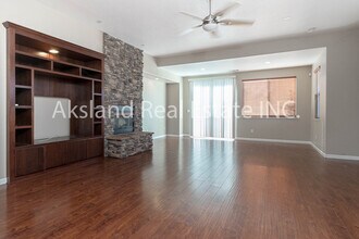 936 Heartland Dr in Manteca, CA - Foto de edificio - Building Photo