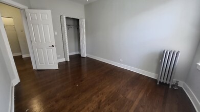 5527 S Everett Ave, Unit 5527-3W in Chicago, IL - Building Photo - Building Photo