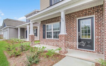 158 Guana Ln in Bloomingdale, GA - Building Photo - Building Photo