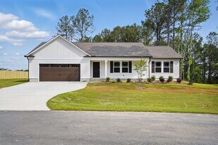 301 Lotus Ave in Smithfield, NC - Building Photo