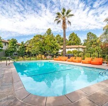 Parker Palo Alto in Palo Alto, CA - Foto de edificio - Building Photo