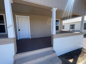 407 La Mesa Way, Unit 5-203 in Needles, CA - Building Photo - Building Photo