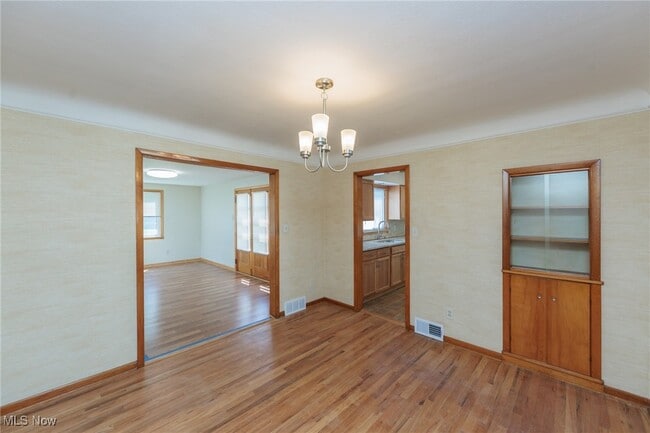 2207 Campus Rd in Beachwood, OH - Building Photo - Building Photo