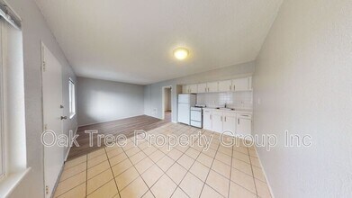 2232 Seminary Ave in Oakland, CA - Building Photo - Building Photo
