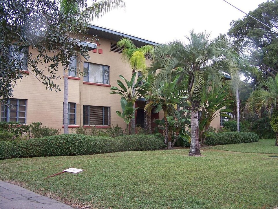 828 Laurel Ave in Orlando, FL - Foto de edificio