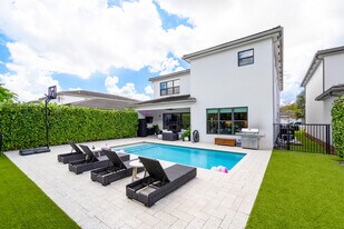 17528 Rainstream Rd in Boca Raton, FL - Building Photo