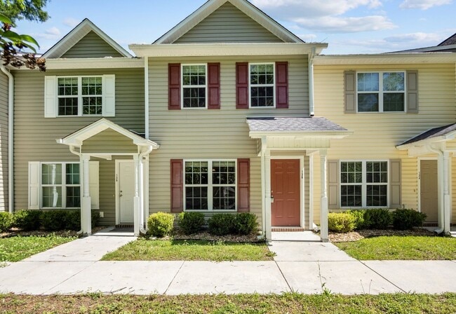 property at 136 Greenford Pl